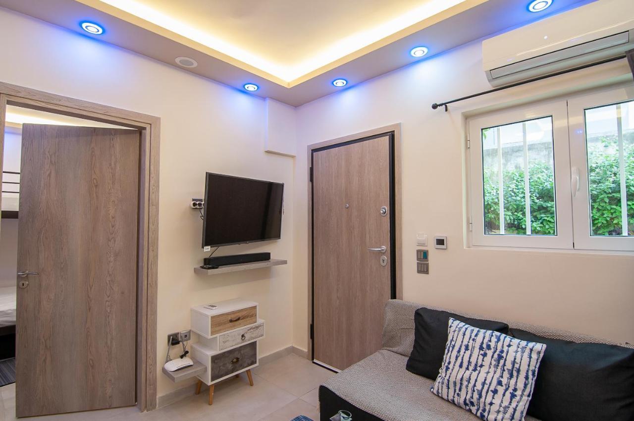Modern Studio For 4 In Glyfada Διαμέρισμα Αθήνα Εξωτερικό φωτογραφία